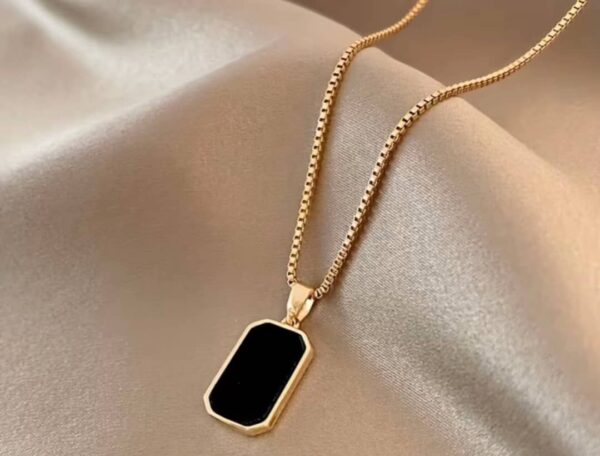 Sleek Gold Plated Black Pedant Clavicle Chain3 Sleek Gold Plated Black Pedant Clavicle Chain.